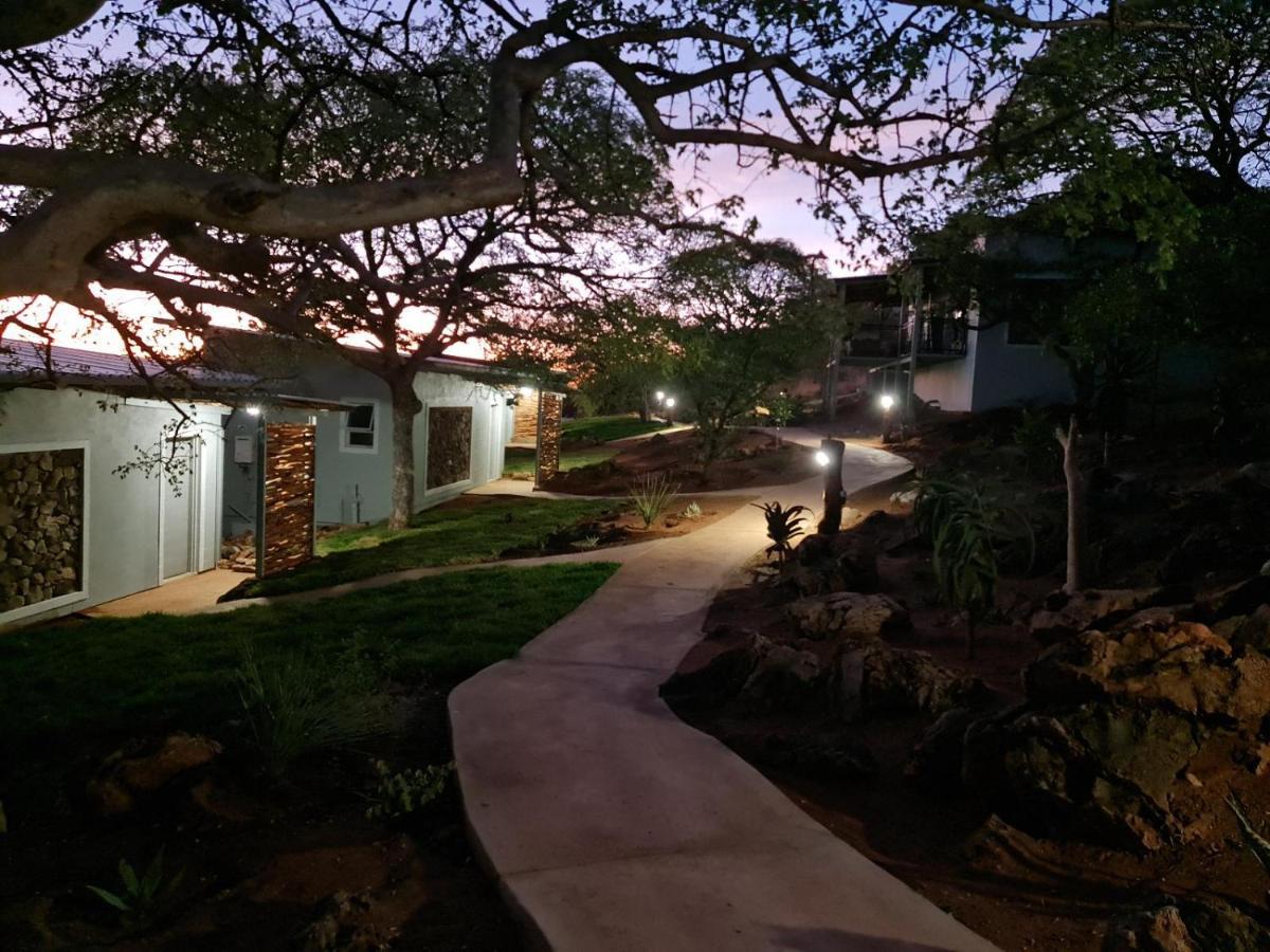 Mountain Peak Game Lodge And Camping Ozongaka Luaran gambar